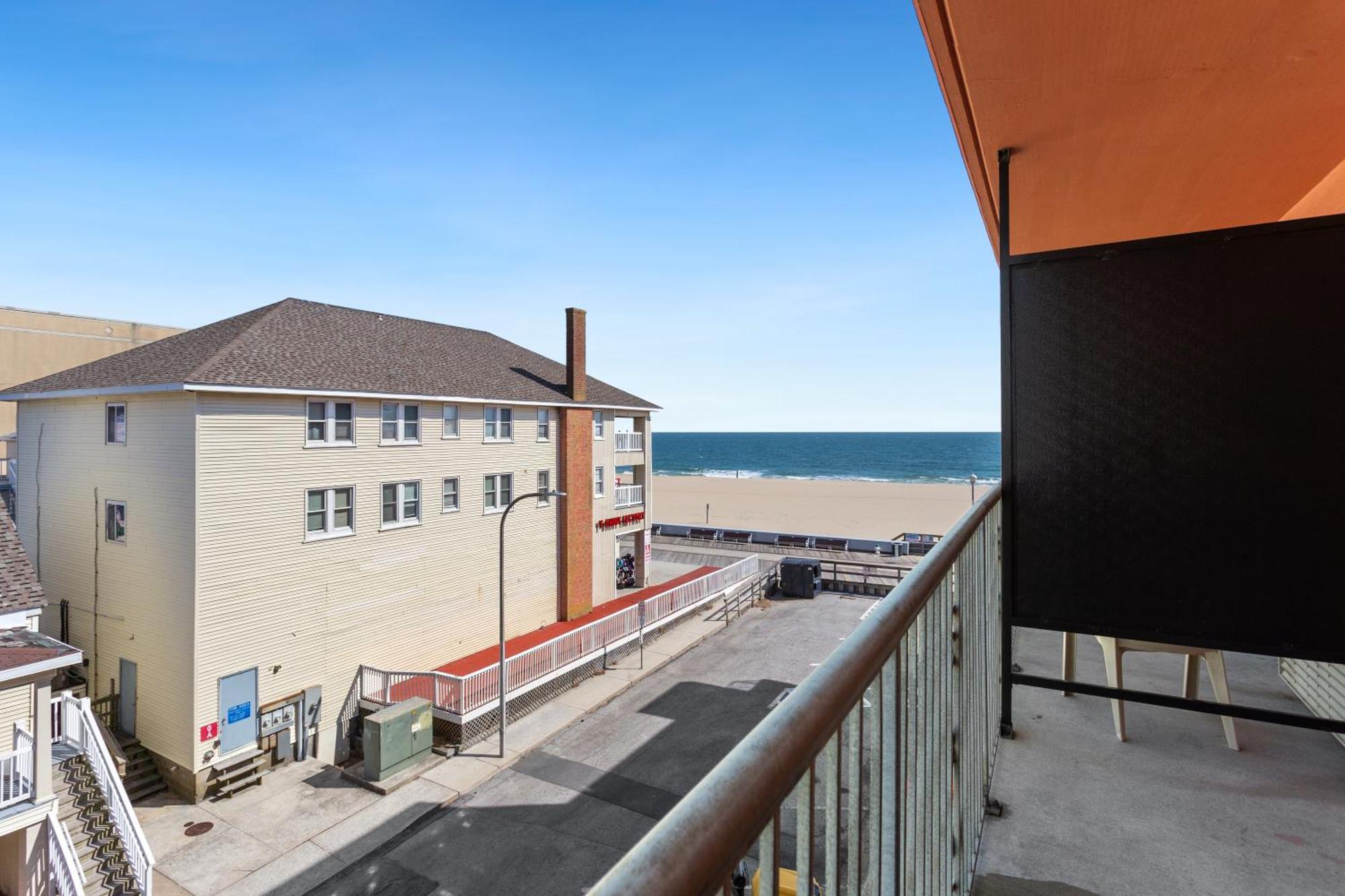 Americana Motor Inn On Boardwalk Ocean City Eksteriør bilde